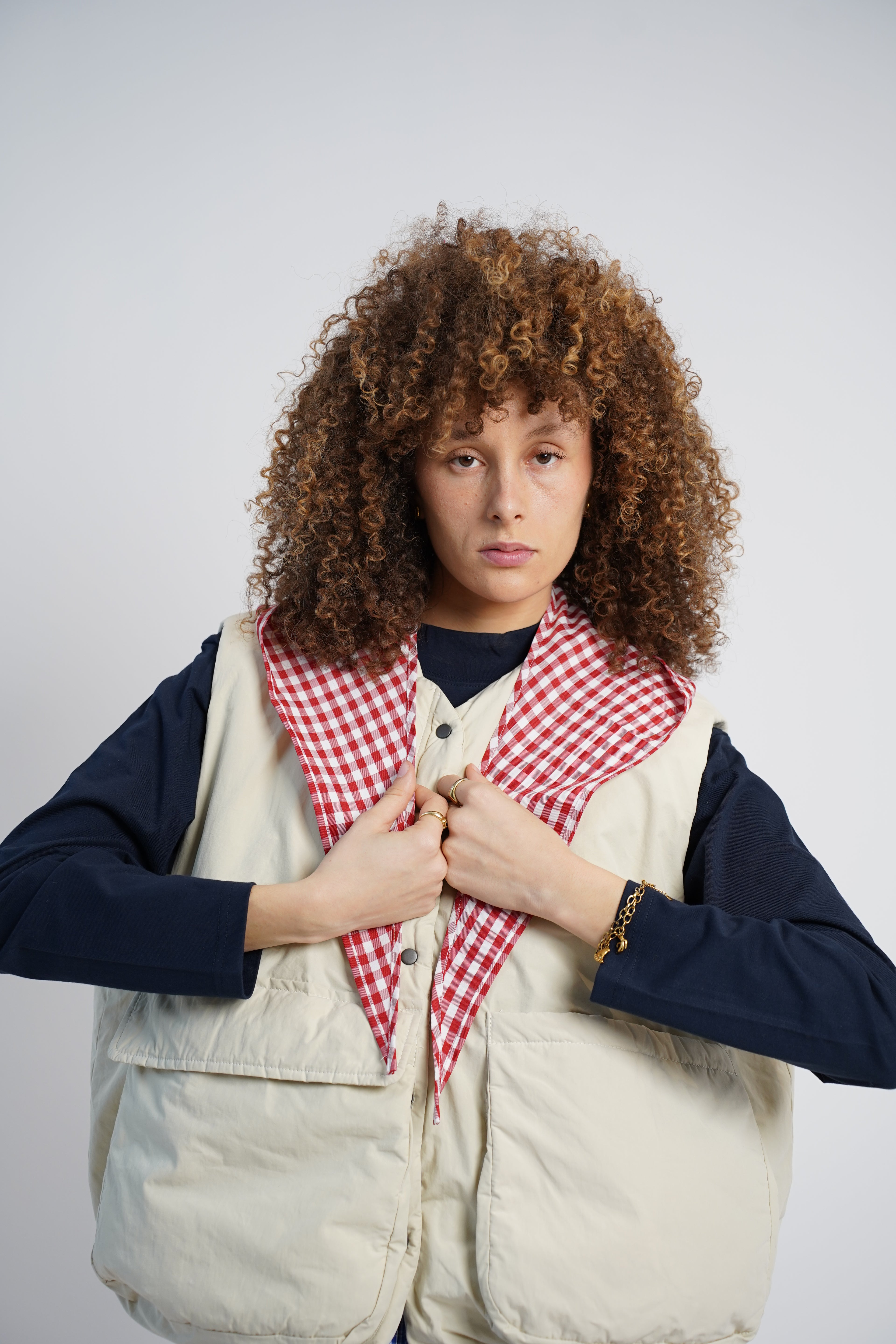 CAPUCHE CARREAUX ROUGE